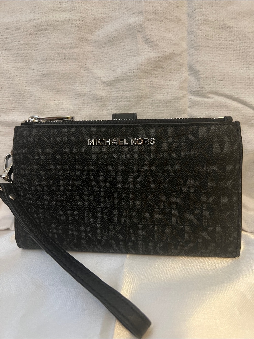 Michael kors Black Jet Set Wristlet